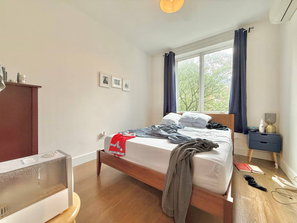 818 Lexington Avenue - Photo 2