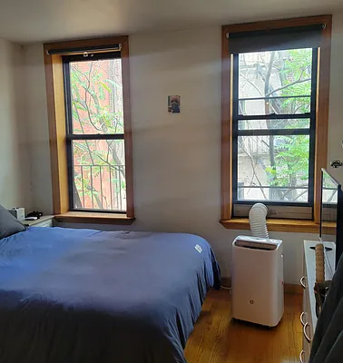 Mott Street - Photo 2