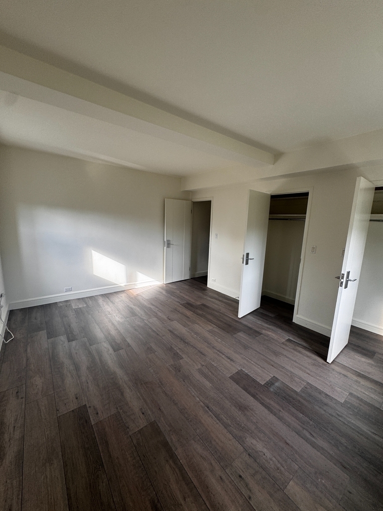 1st Avenue - Photo 13