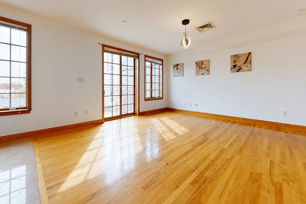 187 18th Street - Photo 3