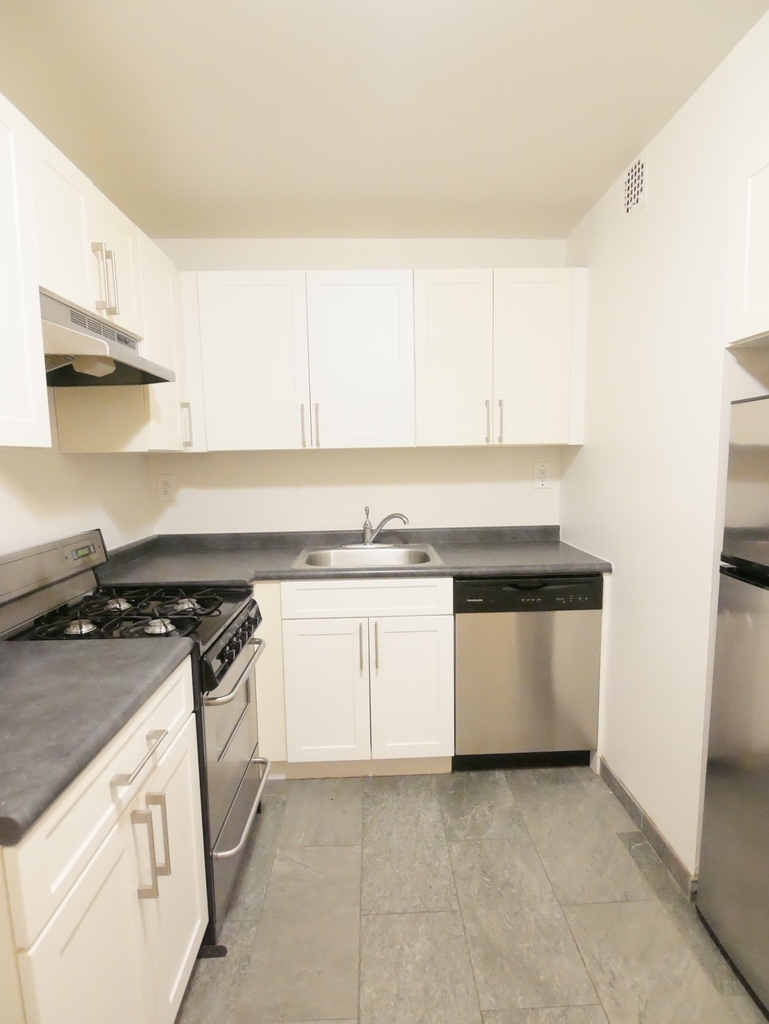 171 East 89th Street - Photo 10