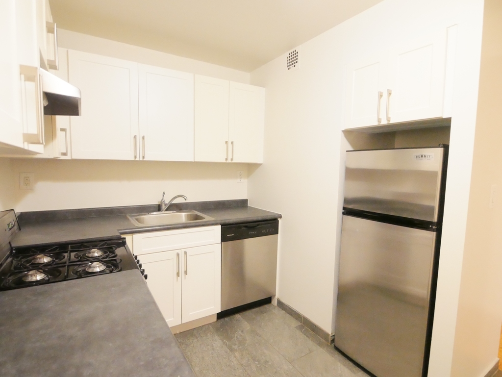 171 East 89th Street - Photo 11