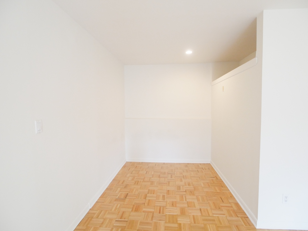 171 East 89th Street - Photo 5