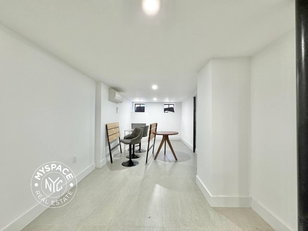 1518 Jefferson Avenue - Photo 1