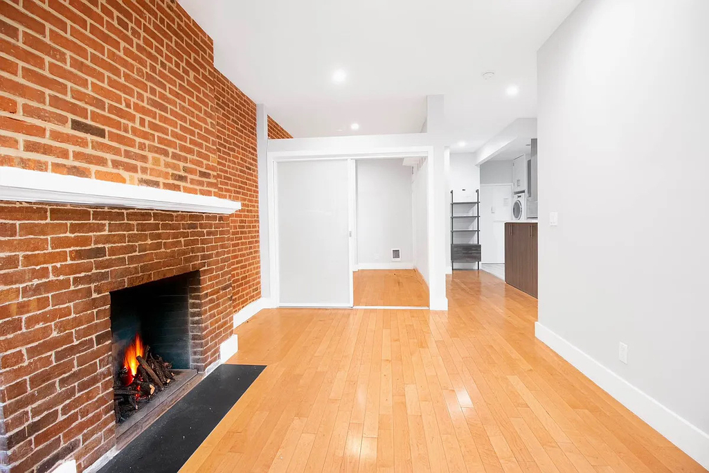 349 East 52nd Street - Photo 2
