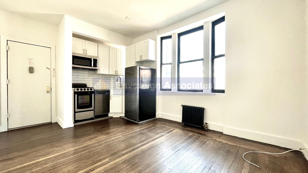 45 Tiemann Place - Photo 0