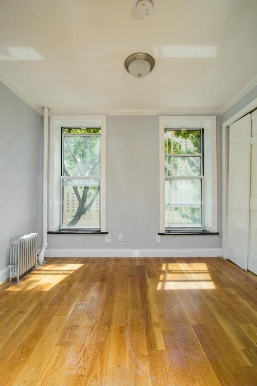 W 53rd St - Photo 2
