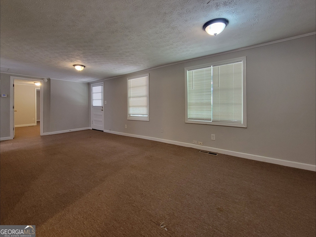 516 Pendergrass Road - Photo 5