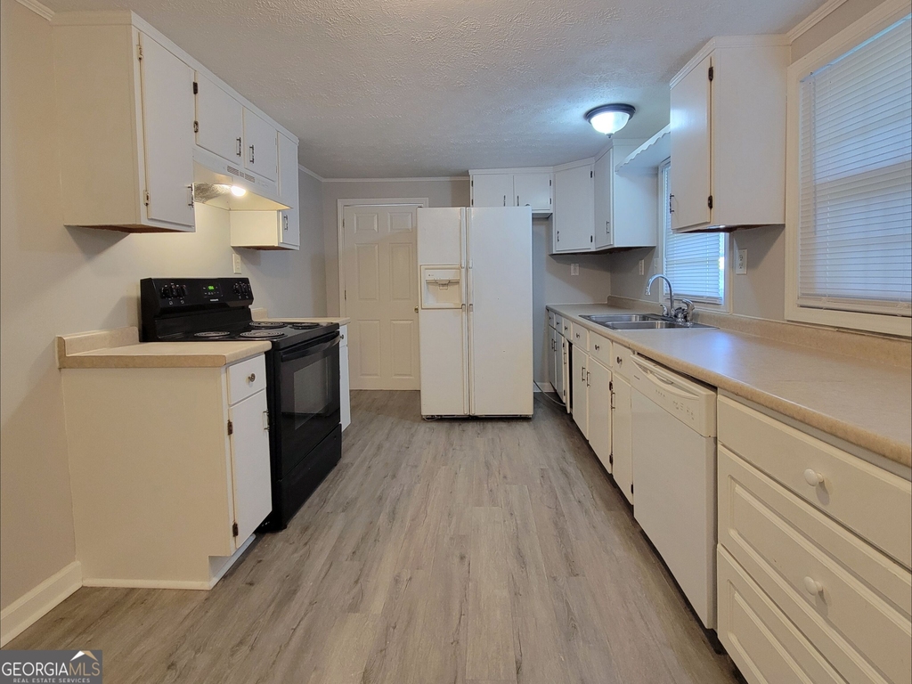 516 Pendergrass Road - Photo 2