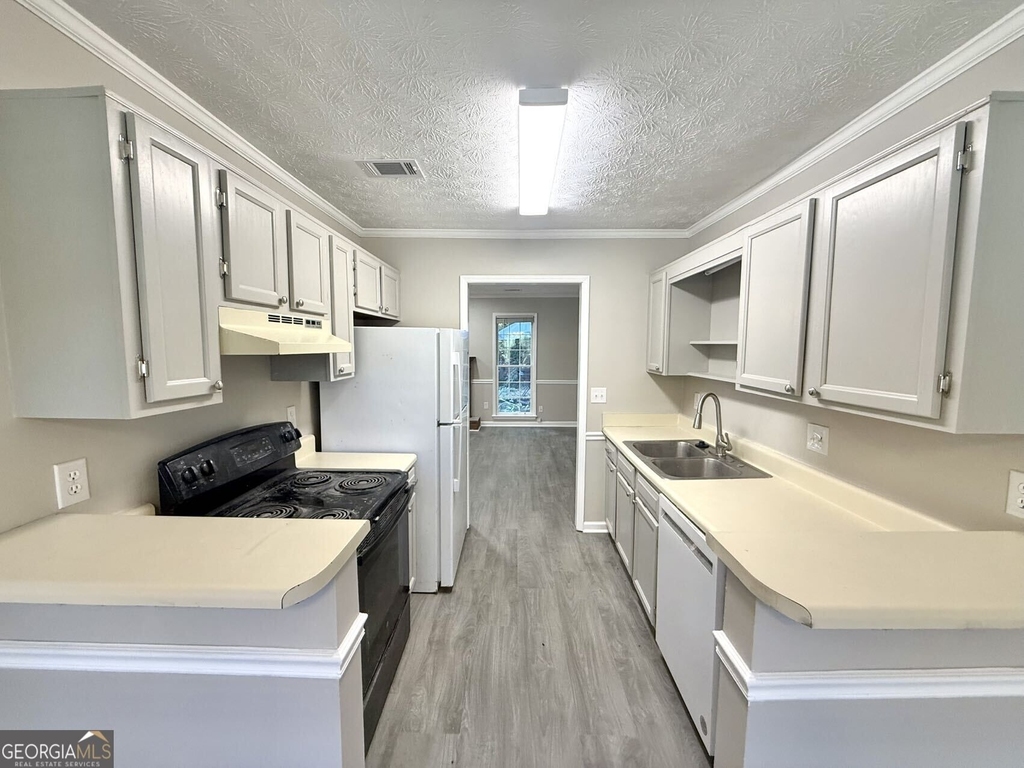 2777 New South Drive - Photo 4