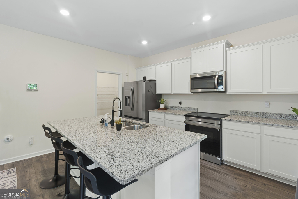 3645 Beaconfield Court Se - Photo 8