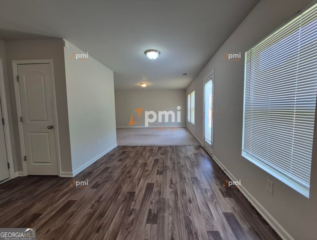 160 Kinsale Drive - Photo 2
