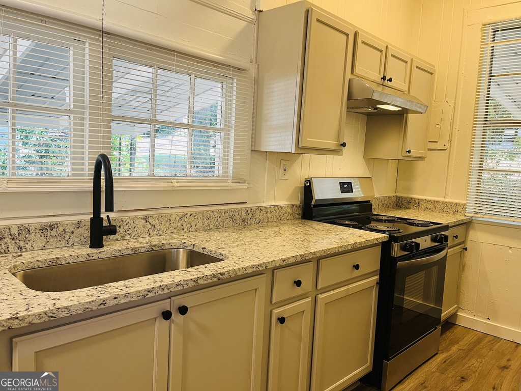 1405 Austin Street - Photo 18
