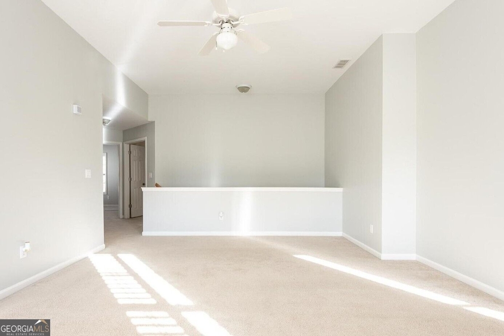 345 Revolution Drive - Photo 8