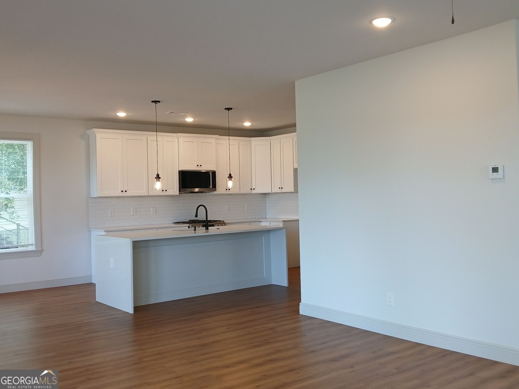 245 Lakeview Drive - Photo 6
