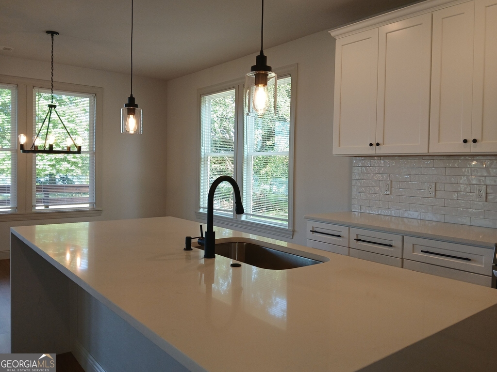 245 Lakeview Drive - Photo 7