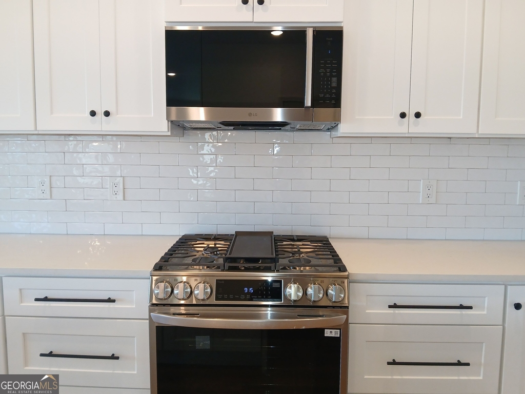 245 Lakeview Drive - Photo 8