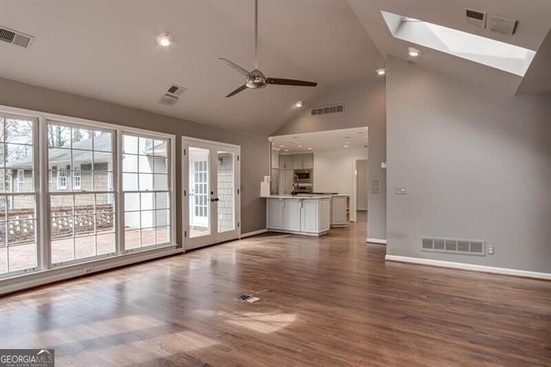 4601 Club Circle Ne - Photo 15