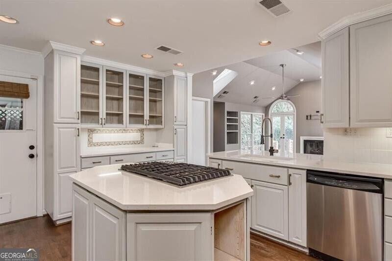 4601 Club Circle Ne - Photo 17
