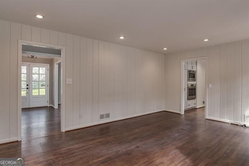 4601 Club Circle Ne - Photo 21