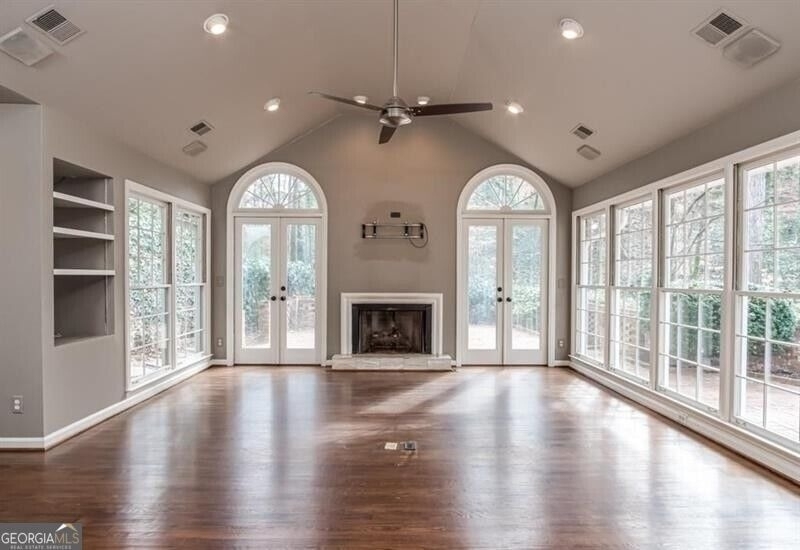 4601 Club Circle Ne - Photo 11