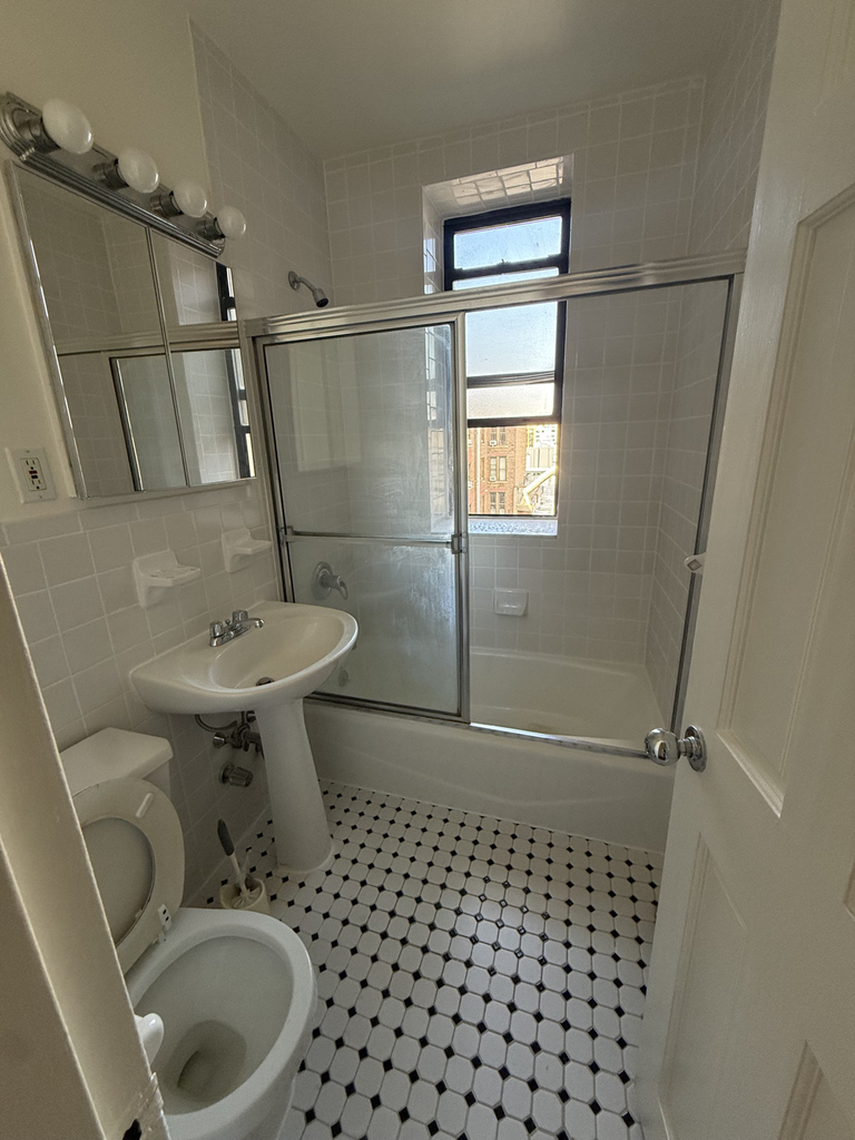 200 Riverside Drive - Photo 1