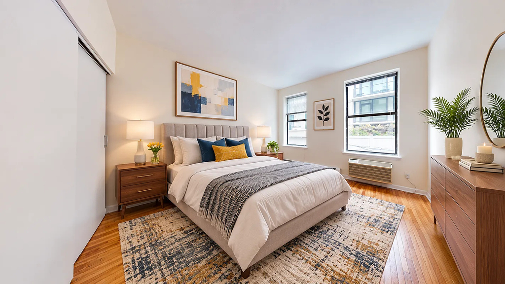 365 West 52nd Street - Photo 8