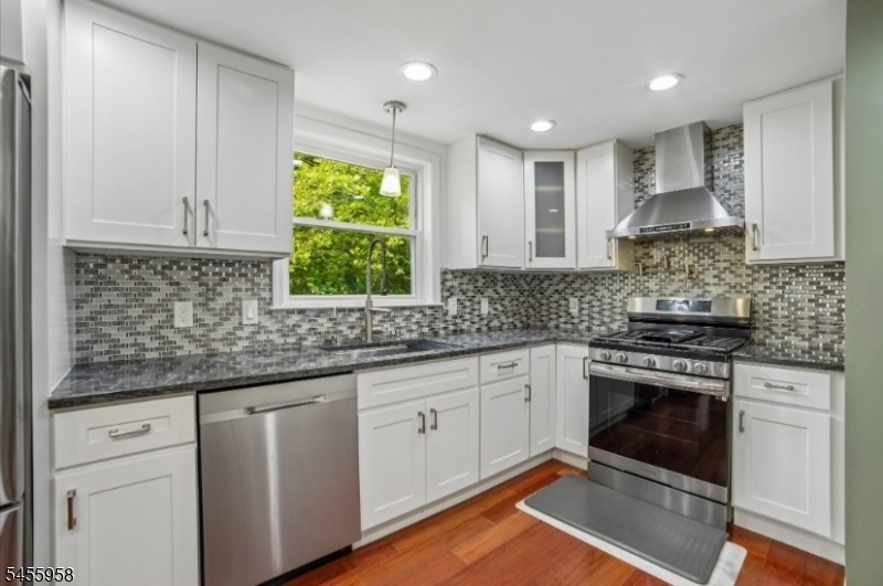 47 W Lawn Rd - Photo 13