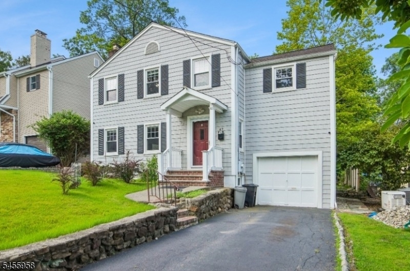 47 W Lawn Rd - Photo 2