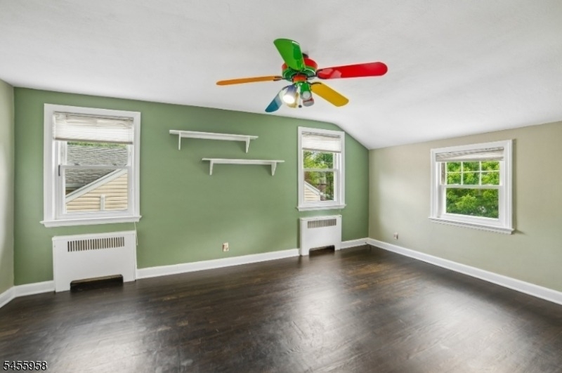 47 W Lawn Rd - Photo 18