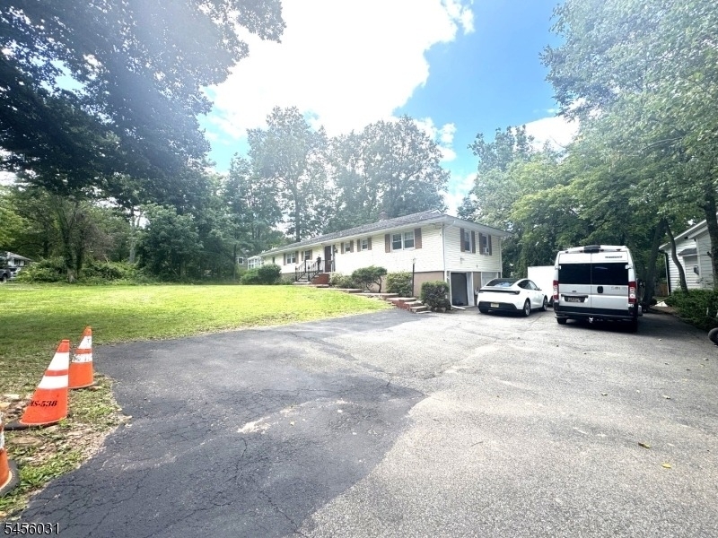 9 Carteret Rd - Photo 0