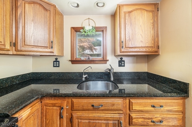 78 Woodlawn Rd - Photo 15