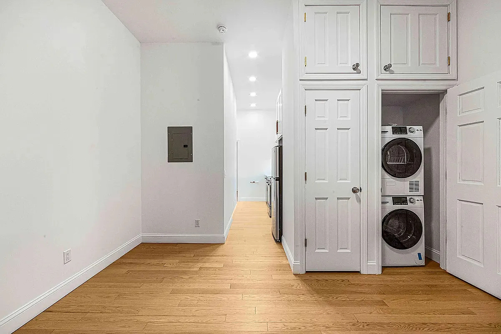 304 East 11th - Photo 3