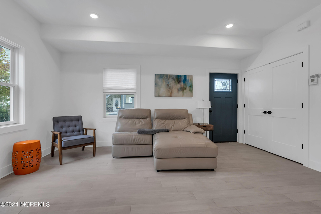 74 Ocean Terrace - Photo 3