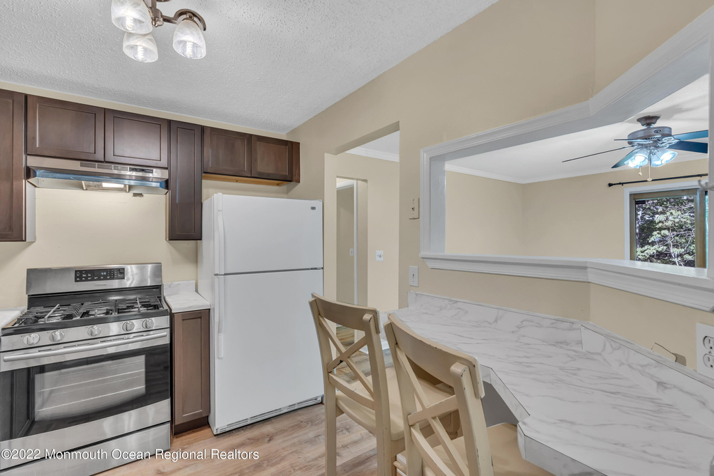 134 Whispering Oaks Way - Photo 15