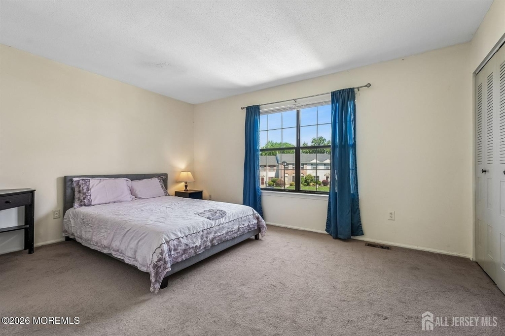 289 Bromley Place - Photo 12