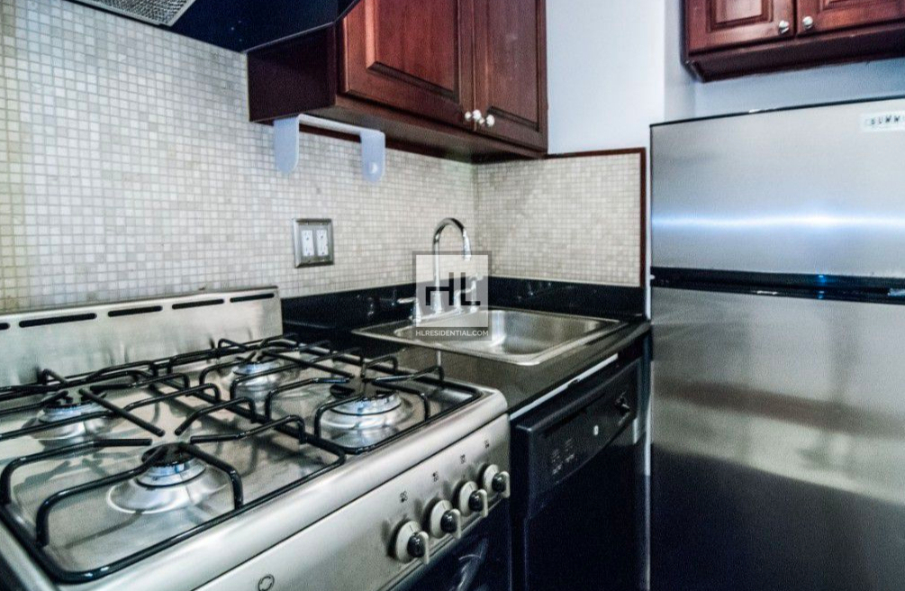 West 58th Street - Photo 4
