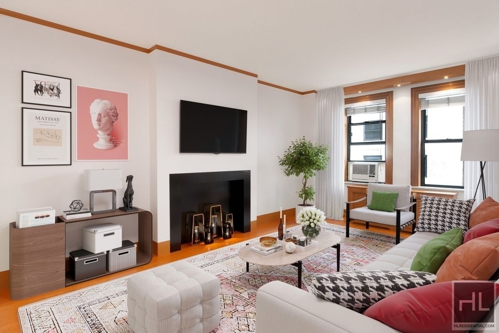 West 58th Street - Photo 0