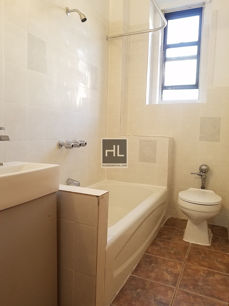 Tiemann Place - Photo 4