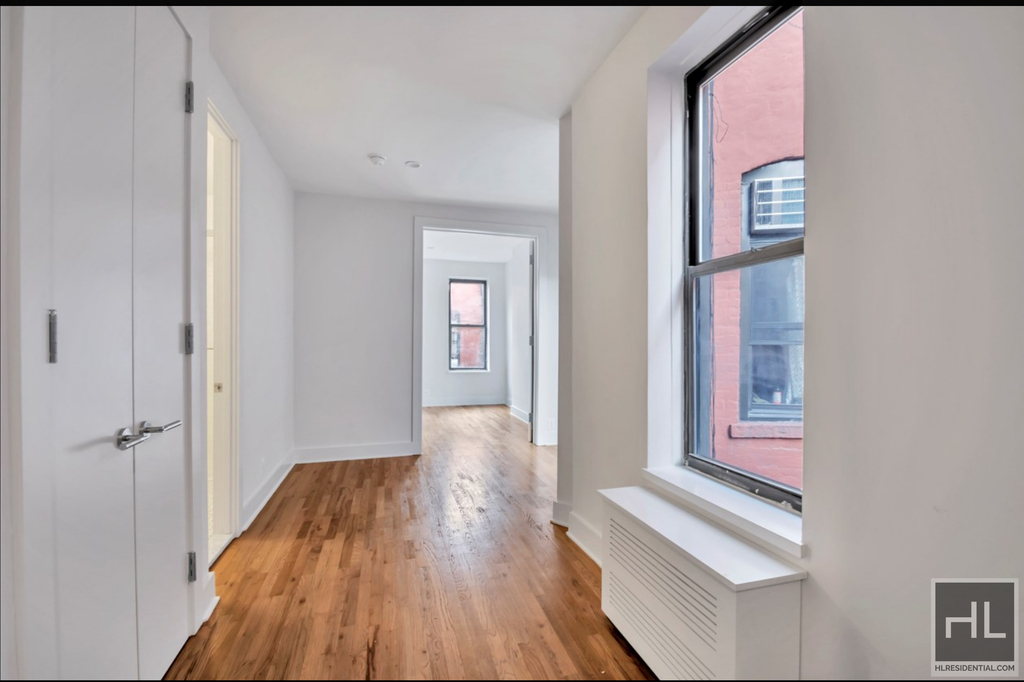 West 45 Street - Photo 2