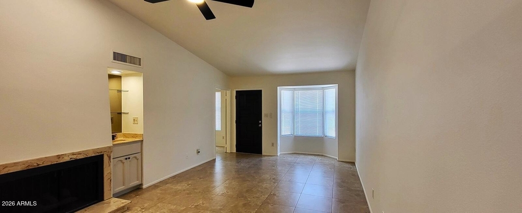 2117 W Missouri Avenue - Photo 2