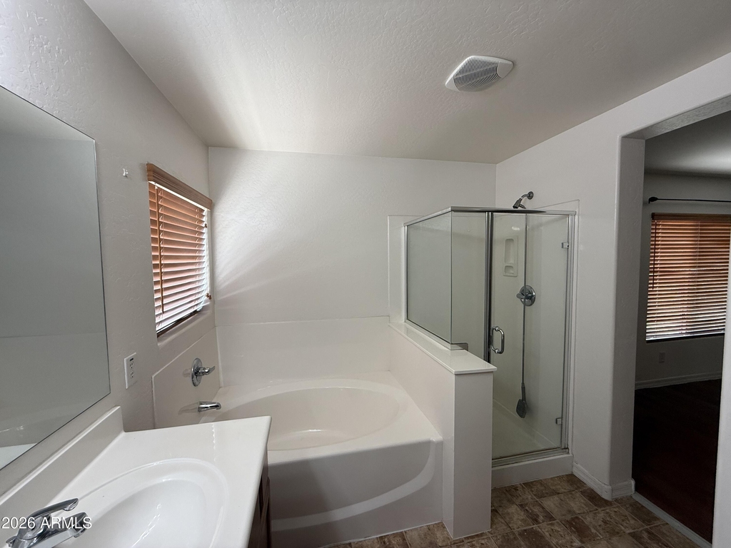 1670 E Elgin Street - Photo 13