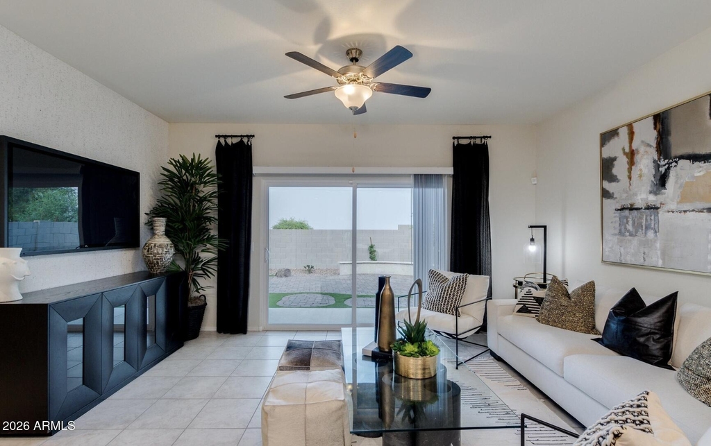 1319 W Raymond Avenue - Photo 17