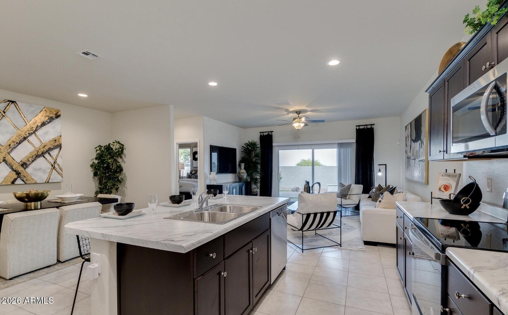 1319 W Raymond Avenue - Photo 11