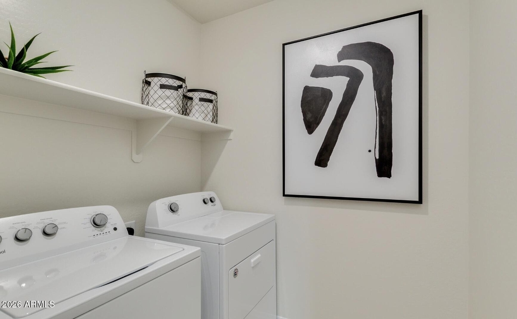 1319 W Raymond Avenue - Photo 32