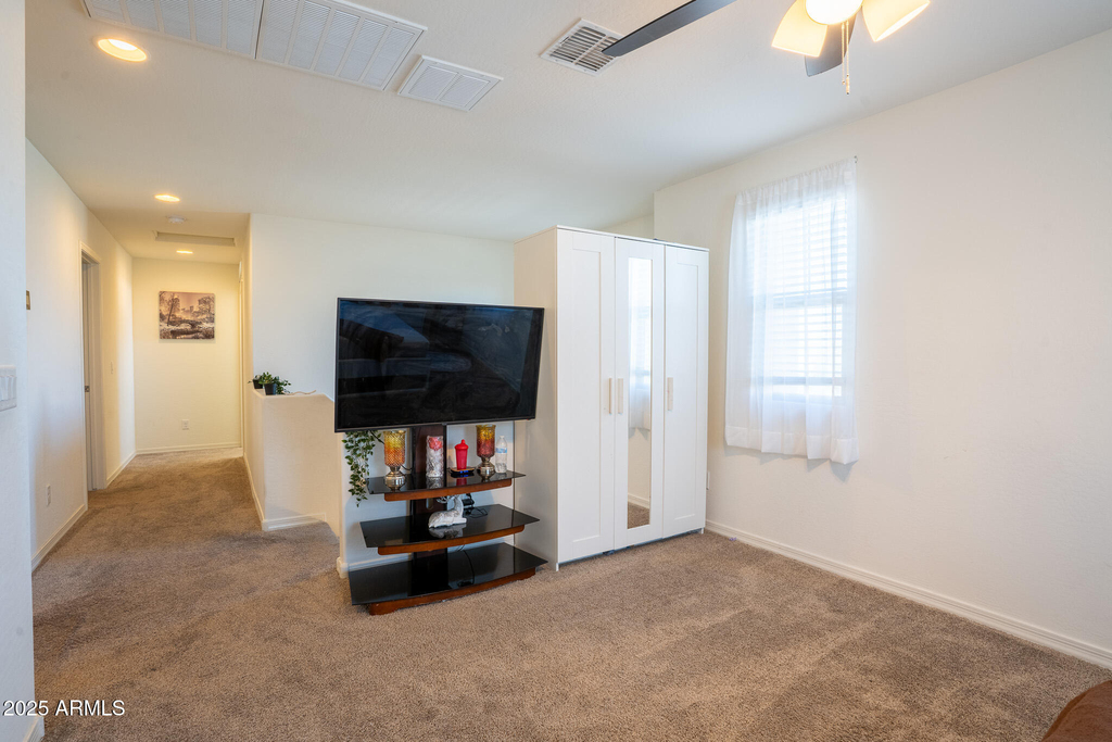 16425 W Latham Street - Photo 15