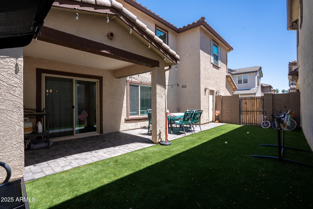 16425 W Latham Street - Photo 29