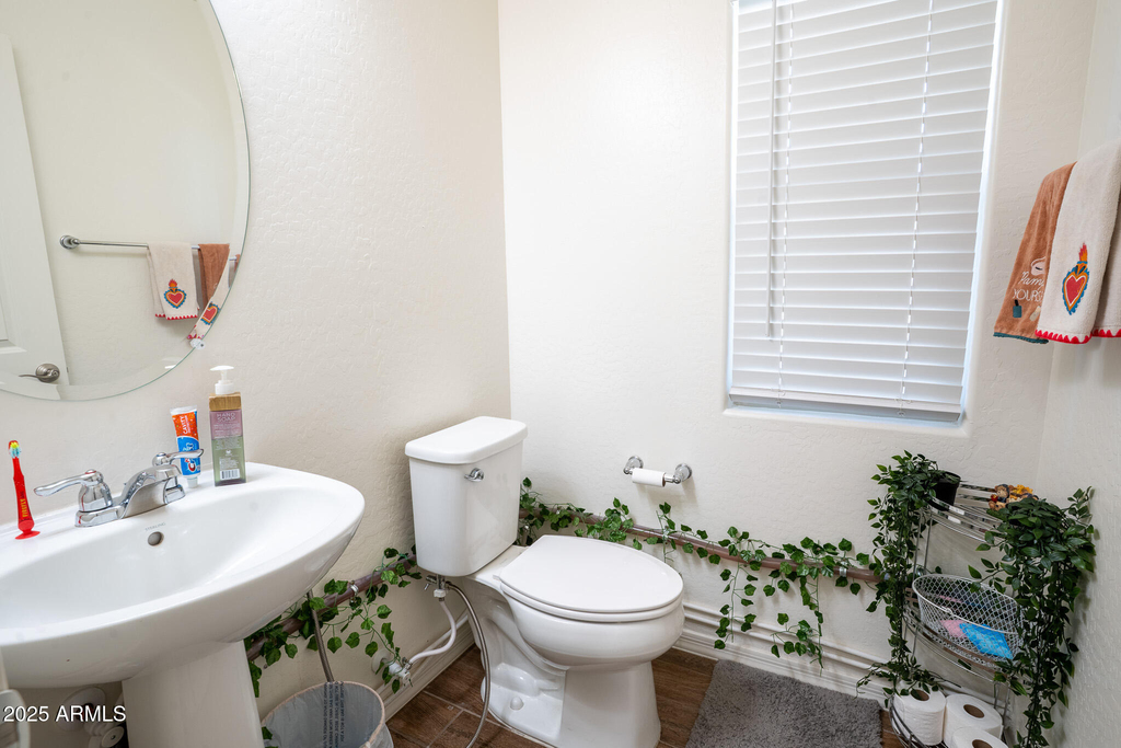 16425 W Latham Street - Photo 13