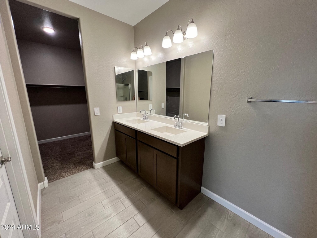 10424 S 54th Lane - Photo 28