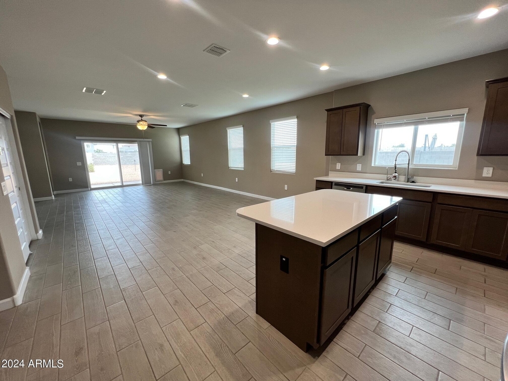 10424 S 54th Lane - Photo 12